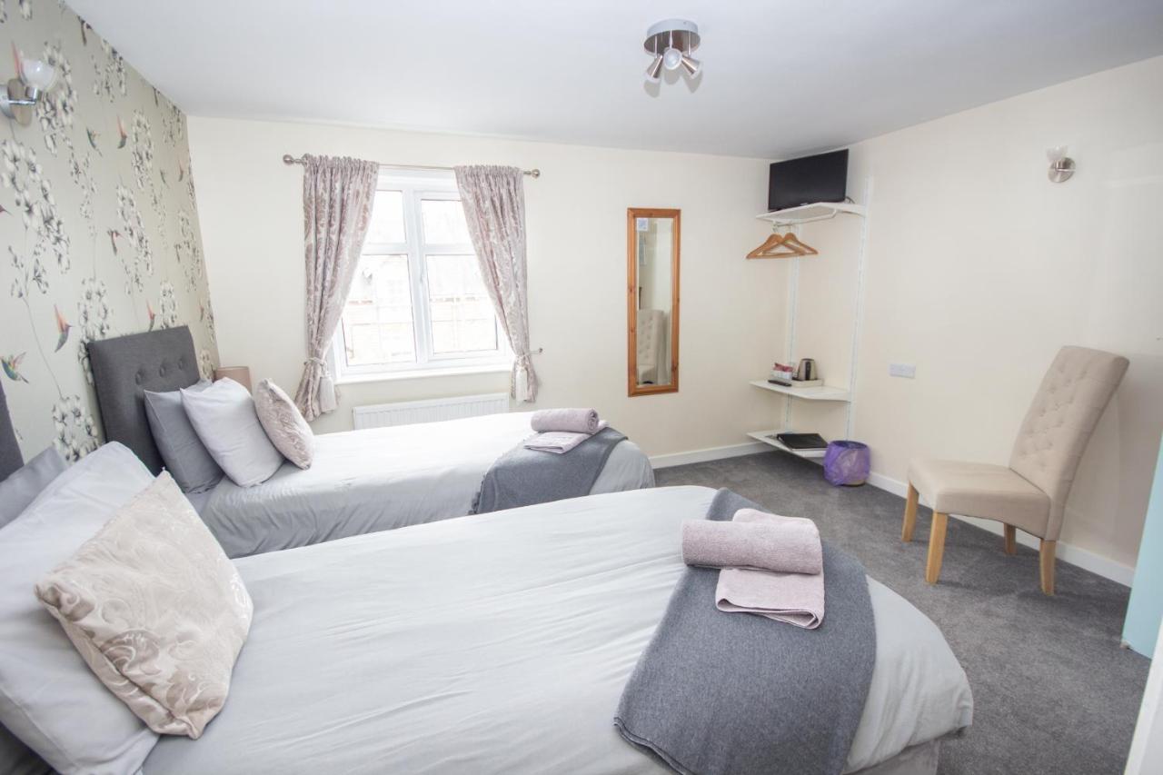 Horse And Hound Country Inn Bonchester Bridge Extérieur photo