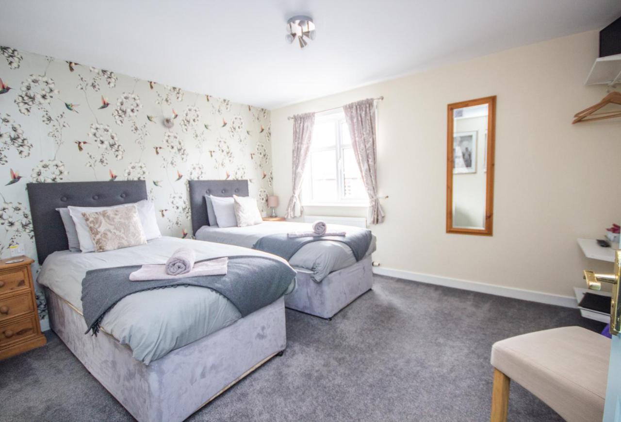 Horse And Hound Country Inn Bonchester Bridge Extérieur photo