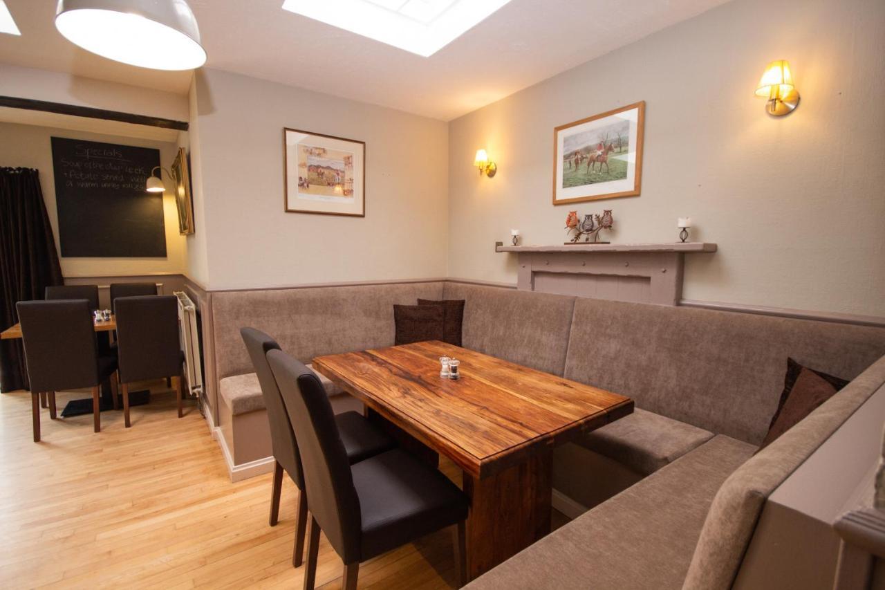 Horse And Hound Country Inn Bonchester Bridge Extérieur photo
