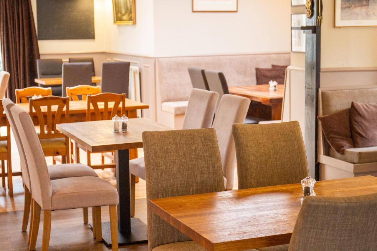 Horse And Hound Country Inn Bonchester Bridge Extérieur photo