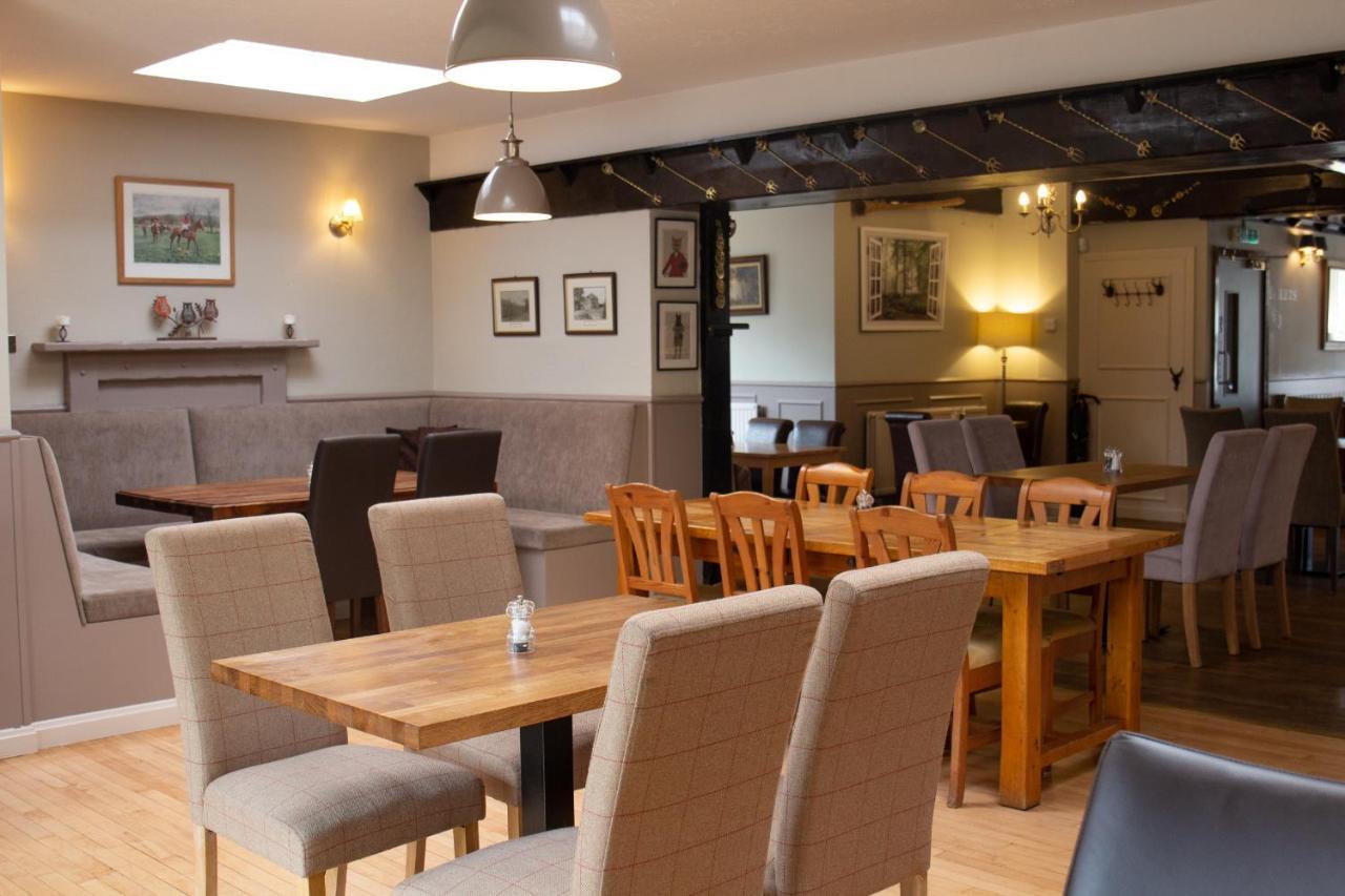 Horse And Hound Country Inn Bonchester Bridge Extérieur photo